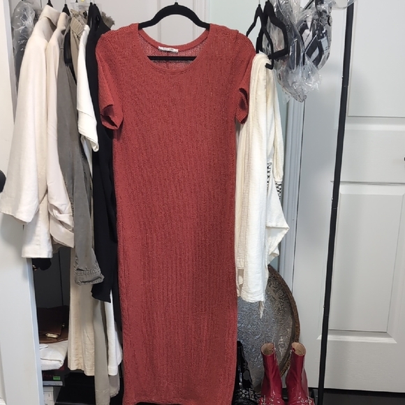 Zara Women's Terracotta Crew Neck Sweater - Picture 2 of 4